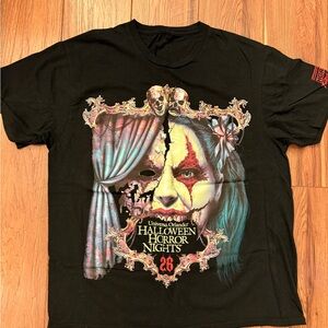 Universal Horror Throwbacks Black Tee